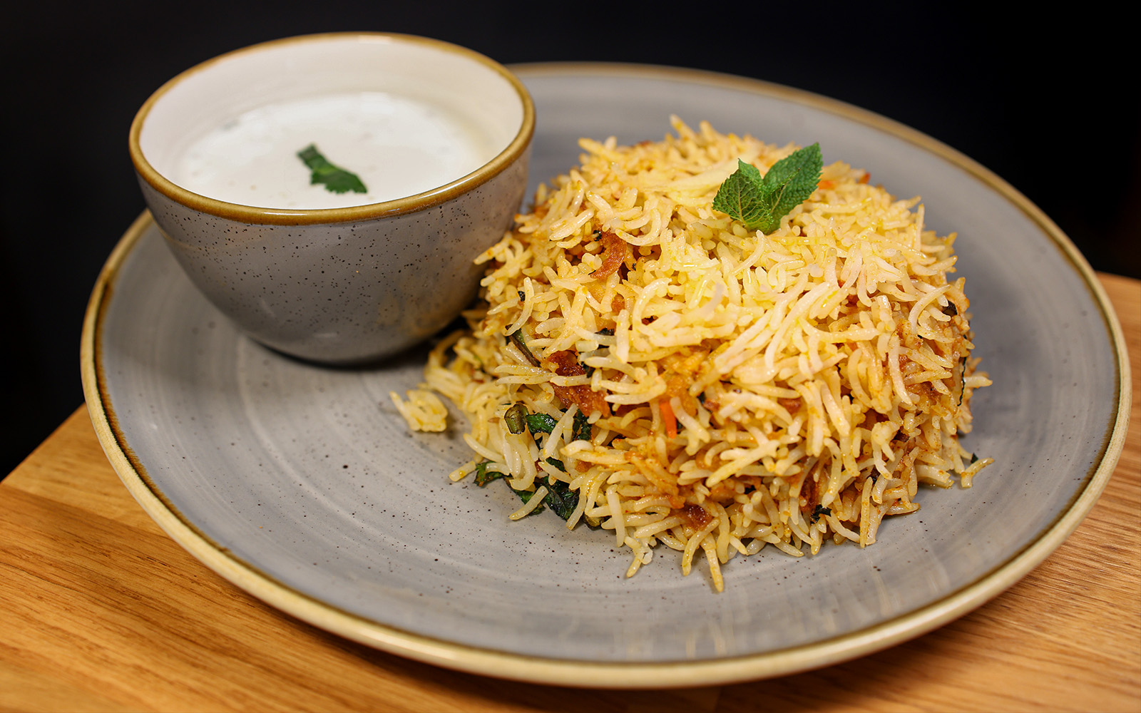Biryani-tarinan tausta: tuoksuva intialainen riisiannos